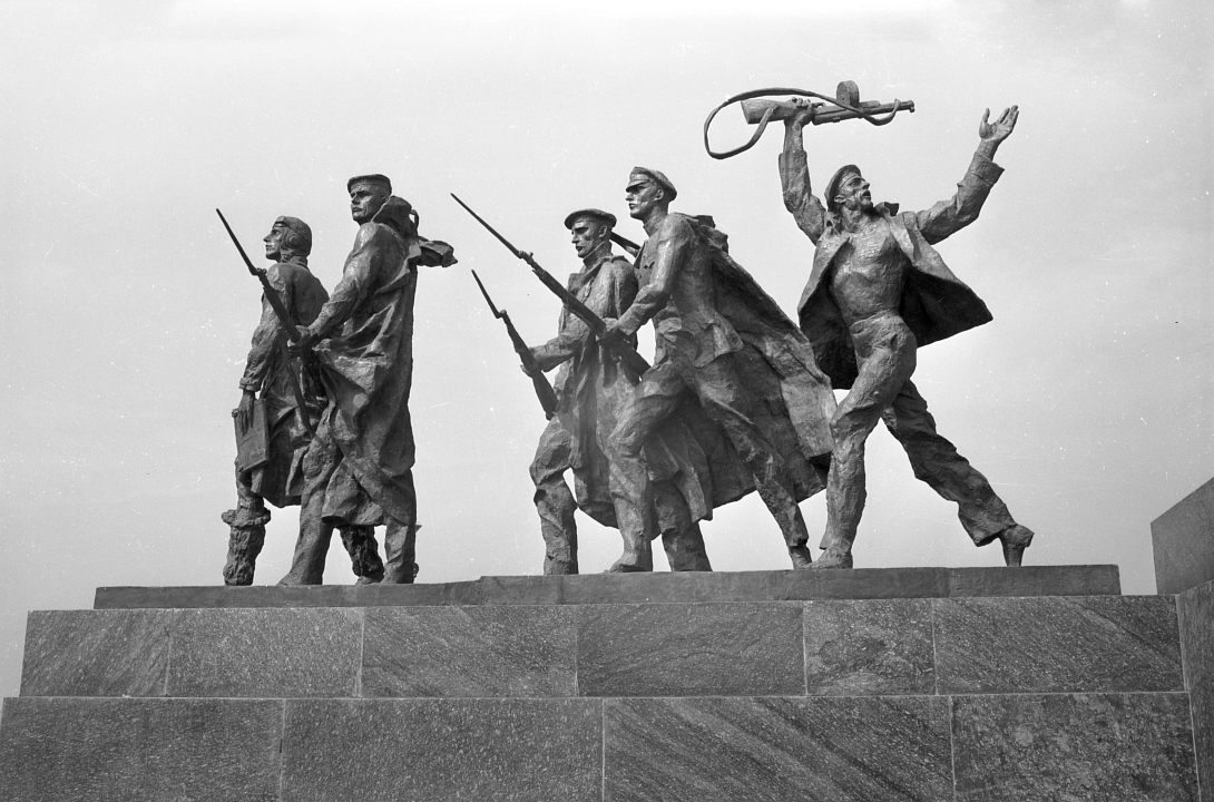 М.М. Чураков. Монумент героическим защитникам Ленинграда на площади Победы. 1975 г. Санкт-Петербург (Ленинград).