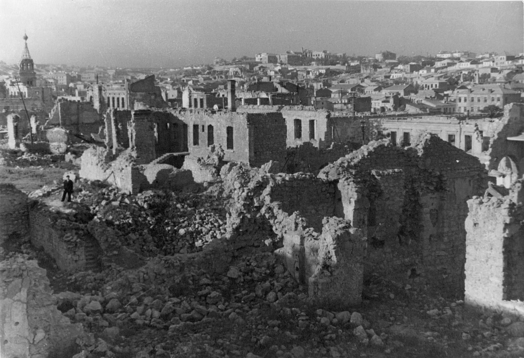 Большая Морская улица. Вторая половина 1940-х - начало 1950-х гг. Крым, Севастополь. Большая Морская улица. Панорама военных разрушений. Середина 1940-х гг.