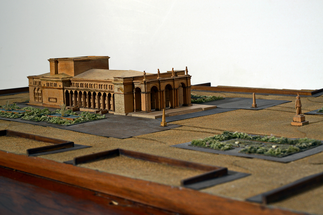 А.В. Щусев, мастер А.Л. Камышников. Проектная модель Государственного академического театра оперы и балета имени Алишера Навои в Ташкенте, 1938