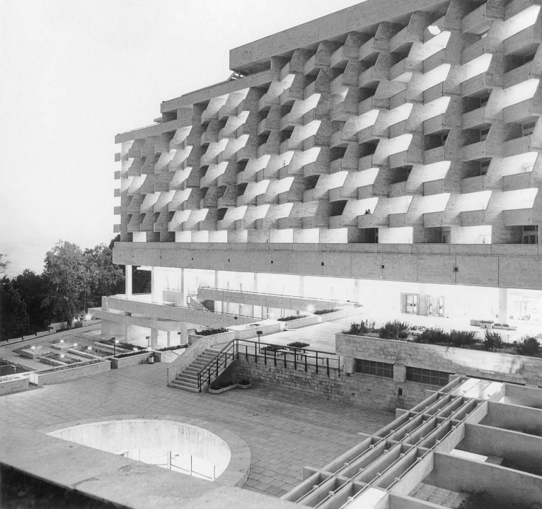 И.М. Виноградский, В.А. Зальцман, В.Г. Лисовский. Санаторий «Приморье», 1975. Фото В. Найшуля, 1976