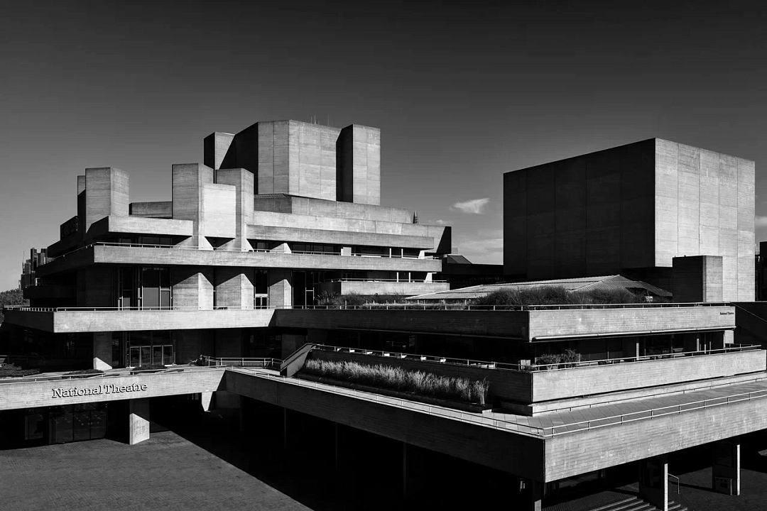 Михаил Розанов. Королевский национальный театр. Архитектор Сэр Денис Лэсдан. Строительство 1962-1977 гг. Лондон. 2019