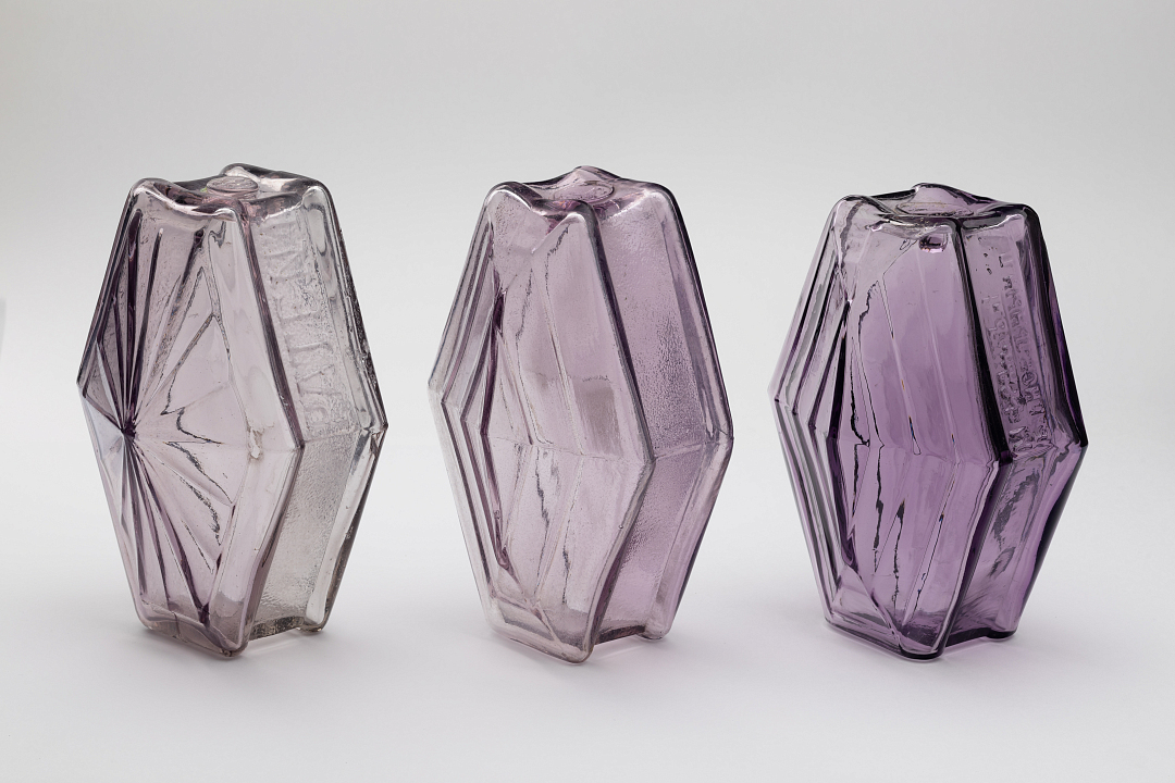 Стеклянные кирпичи Фальконье модели № 9 производства Российской империи. Фотограф А.В. Стрельников