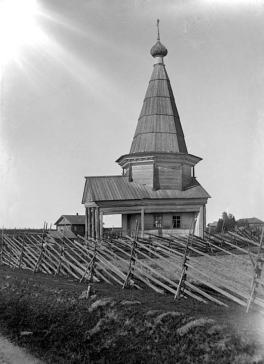 Часовня во имя Всех Святых. Фотография начала XX века. Из собрания Каргопольского музея