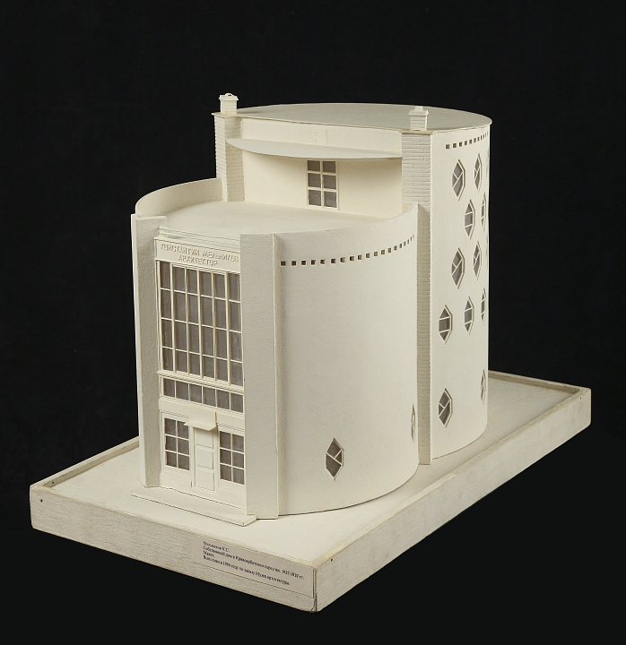 Собственный дом-мастерская Константина Мельникова. Архитектор Константин Мельников, 1927 – 1929. Макет, 2015