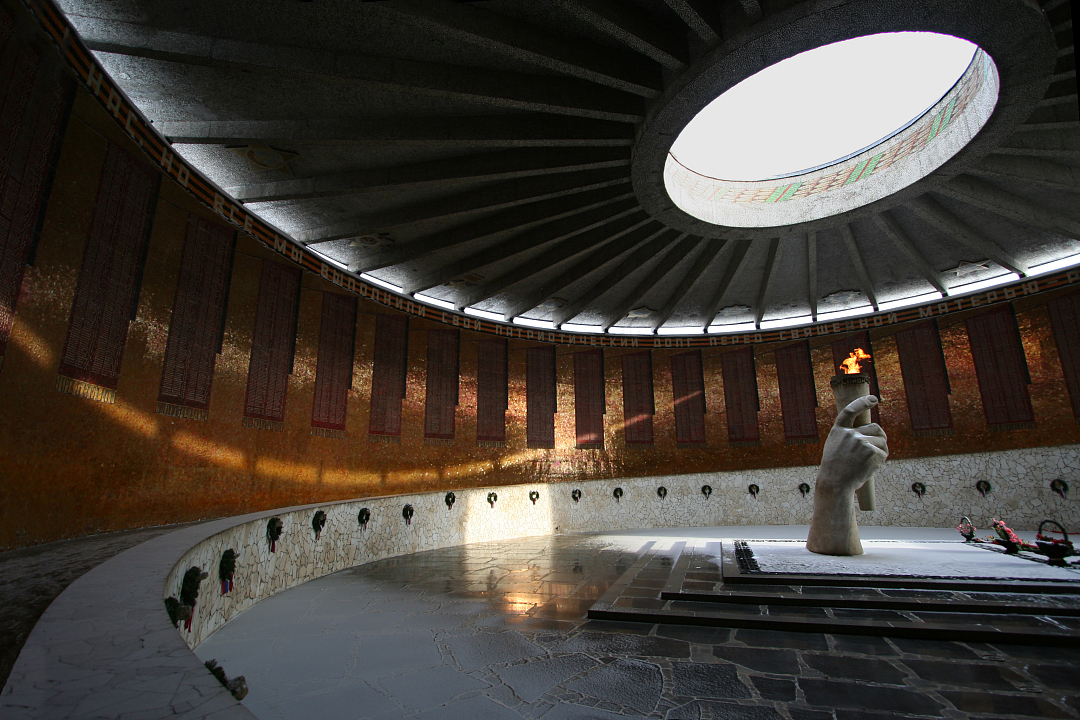 Е. Вучетич, Я. Белопольский, Зал воинской славы. Памятник-ансамбль героям Сталинградской битвы на мамаевом кургане в Волгограде, 1967 г.